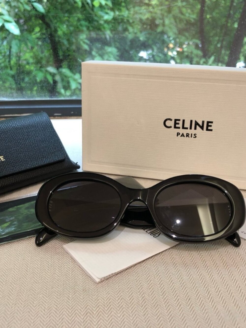 CELINE Black Sunglasses - Picture 7 of 7
